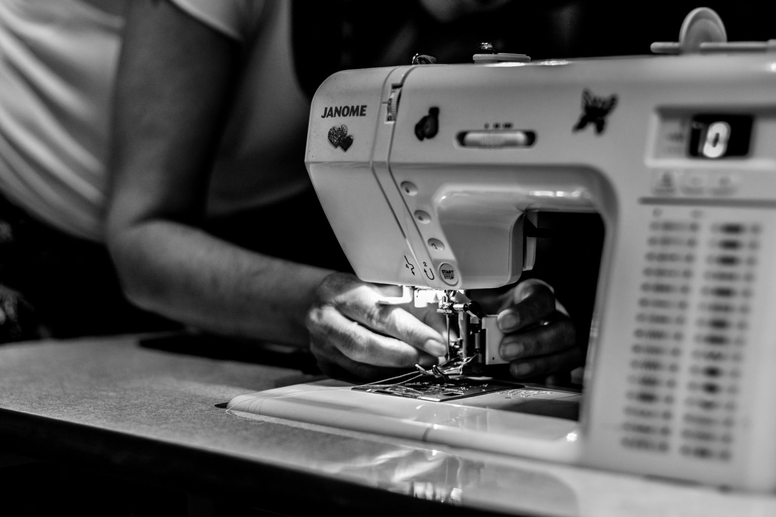 Machine à coudre noir blanc
